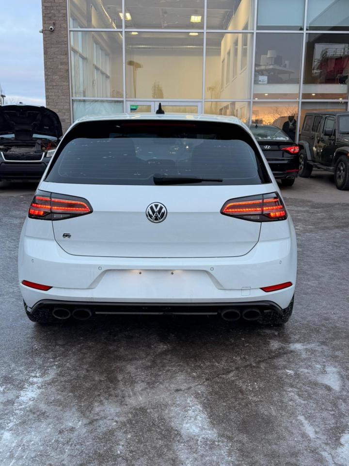 2018 Volkswagen Golf R  - Photo #10