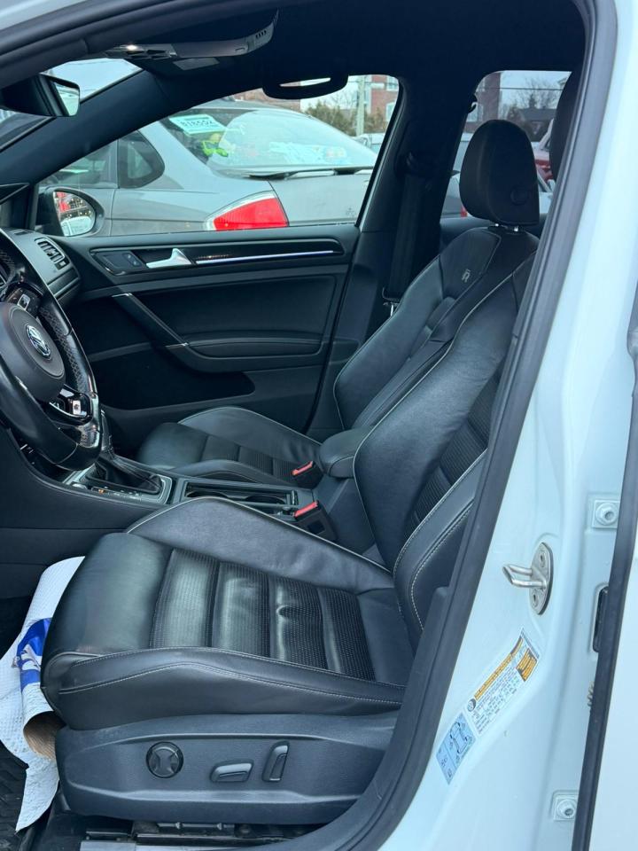 2018 Volkswagen Golf R  - Photo #11