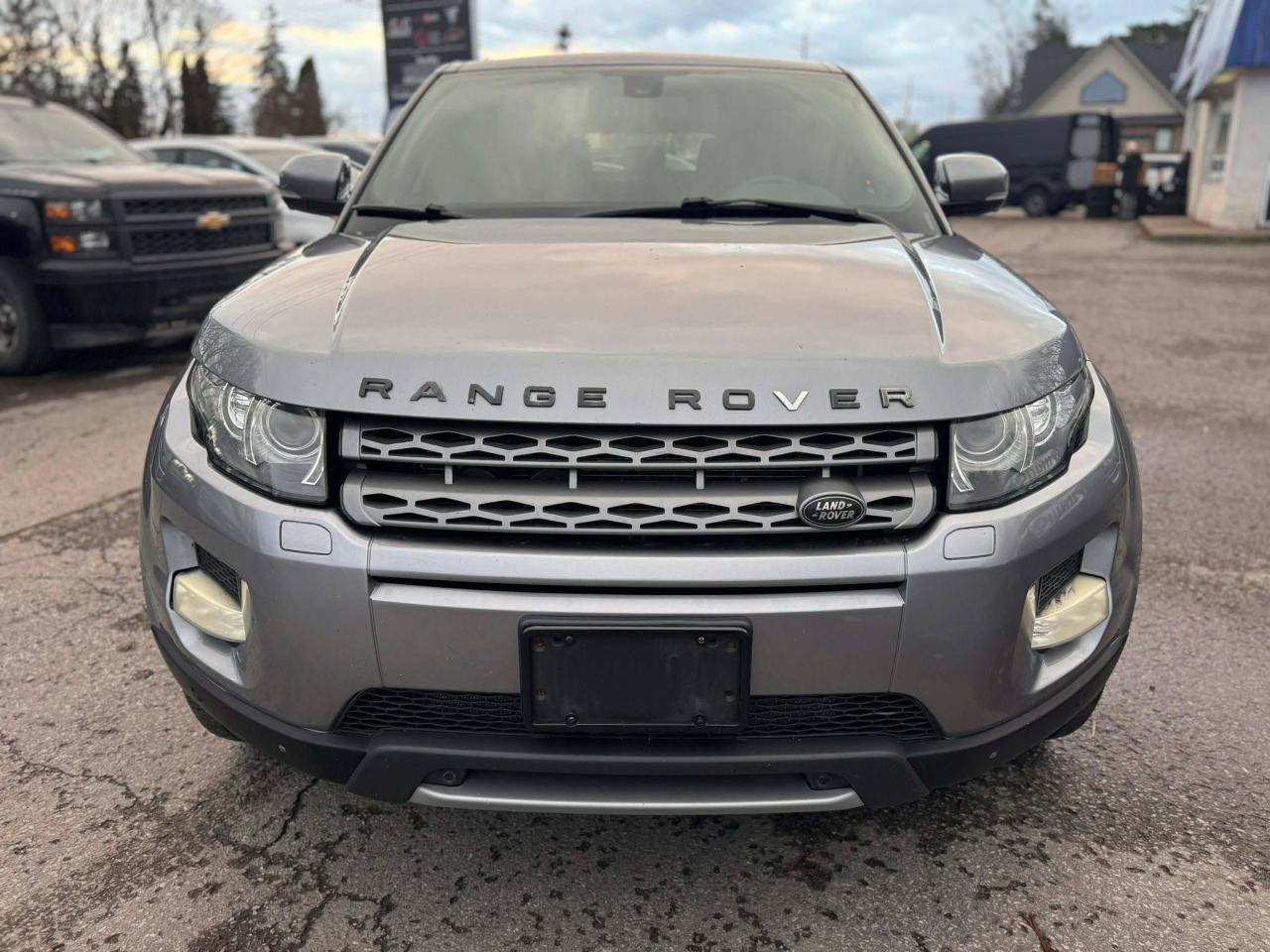 2013 Land Rover Range Rover Evoque Pure Premium - Photo #2