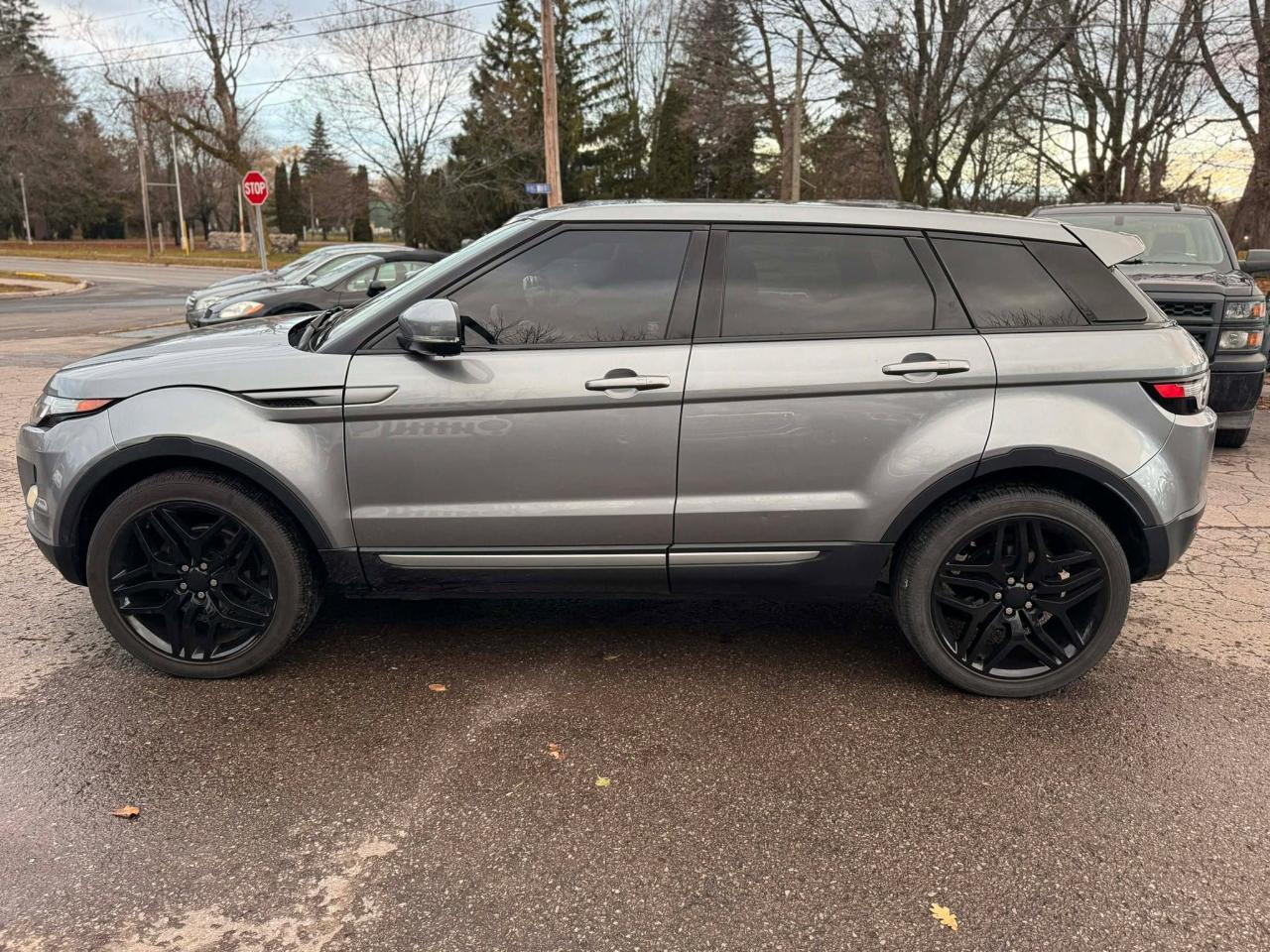 2013 Land Rover Range Rover Evoque Pure Premium Photo3