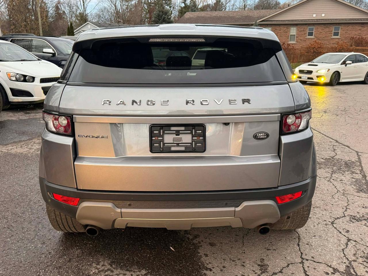 2013 Land Rover Range Rover Evoque Pure Premium - Photo #6