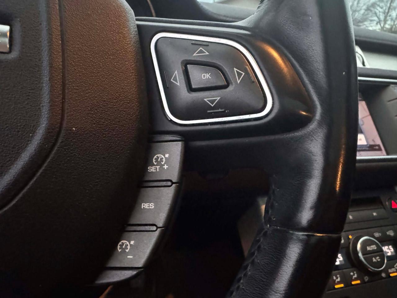 2013 Land Rover Range Rover Evoque Pure Premium - Photo #17