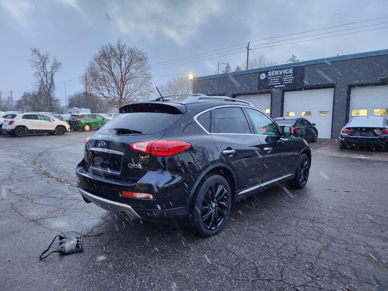 2016 Infiniti QX50 PREMIUM l Clean Carfax l NAV l AWD l Heated Seats - Photo #6