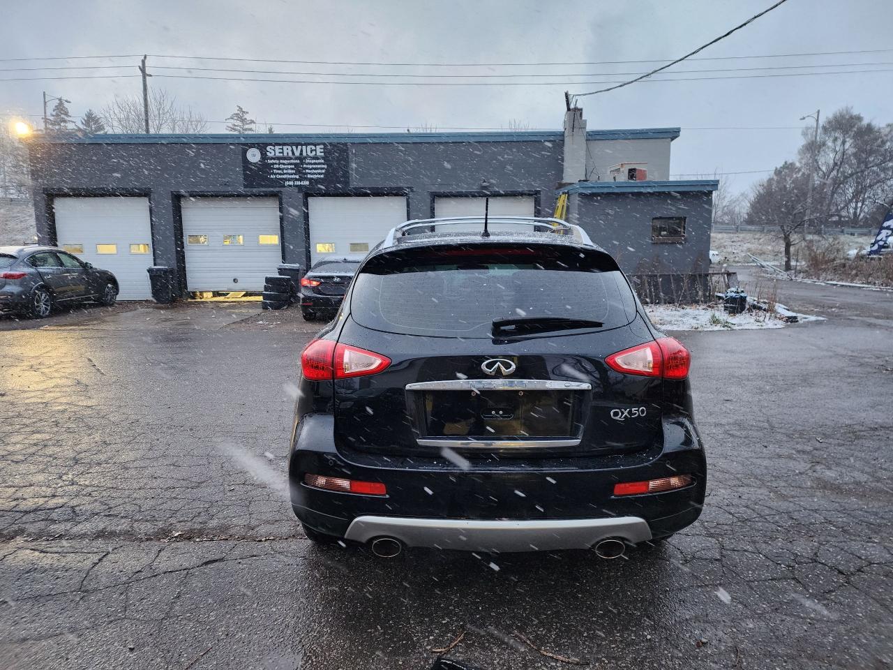 2016 Infiniti QX50 PREMIUM l Clean Carfax l NAV l AWD l Heated Seats - Photo #8