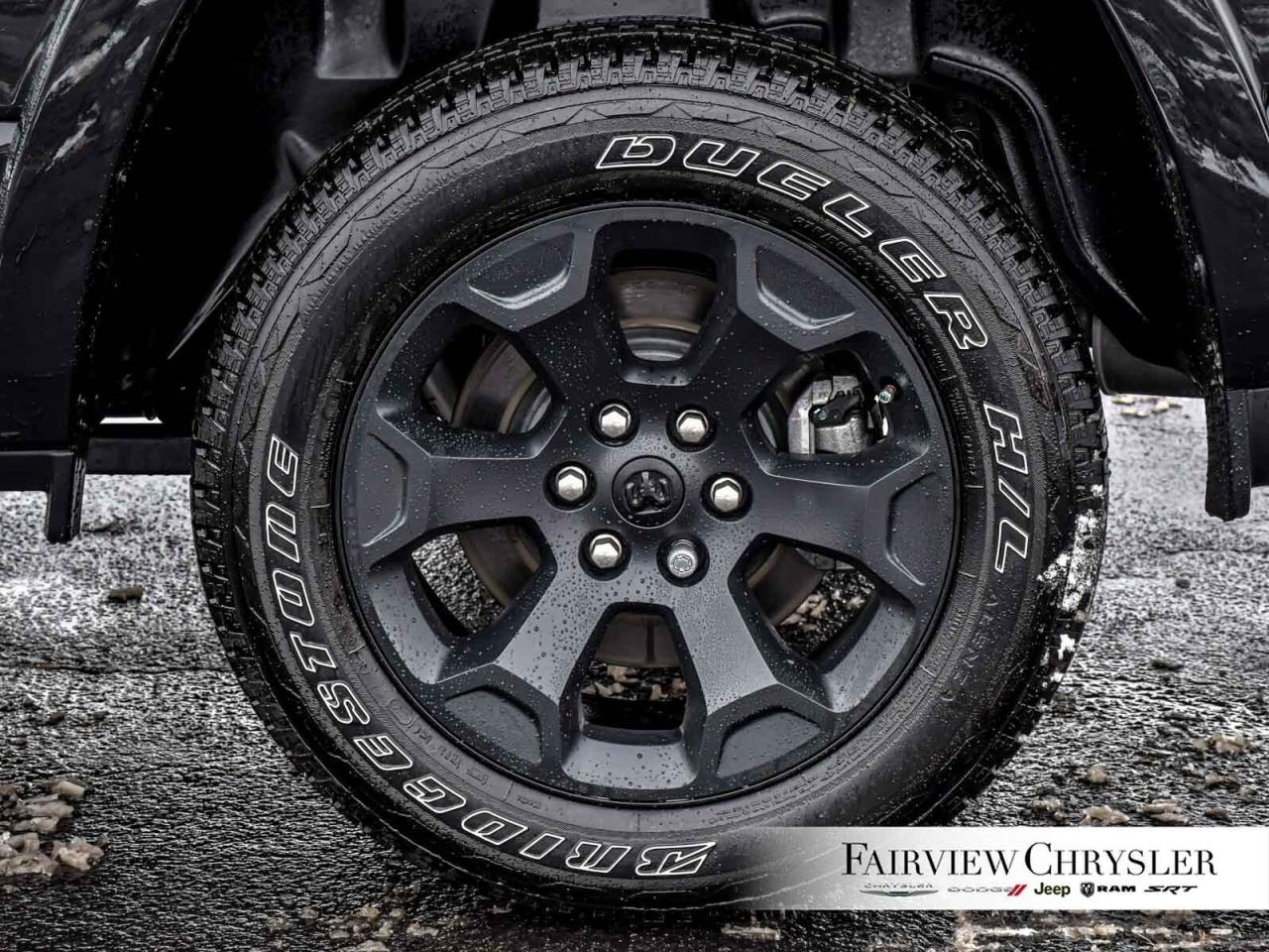 2025 RAM 1500 Big Horn DUAL PANO ROOF   12 SCREEN   SIDE STEPS Photo