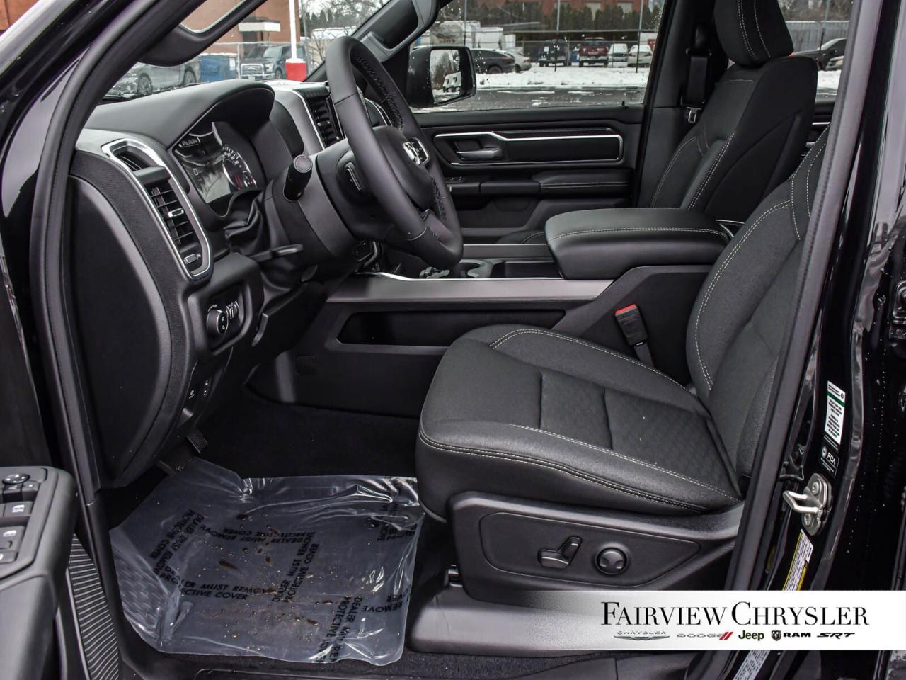 2025 RAM 1500 Big Horn DUAL PANO ROOF   12 SCREEN   SIDE STEPS Photo