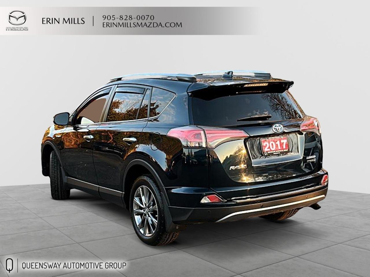 2017 Toyota RAV4 Hybrid Limited Photo