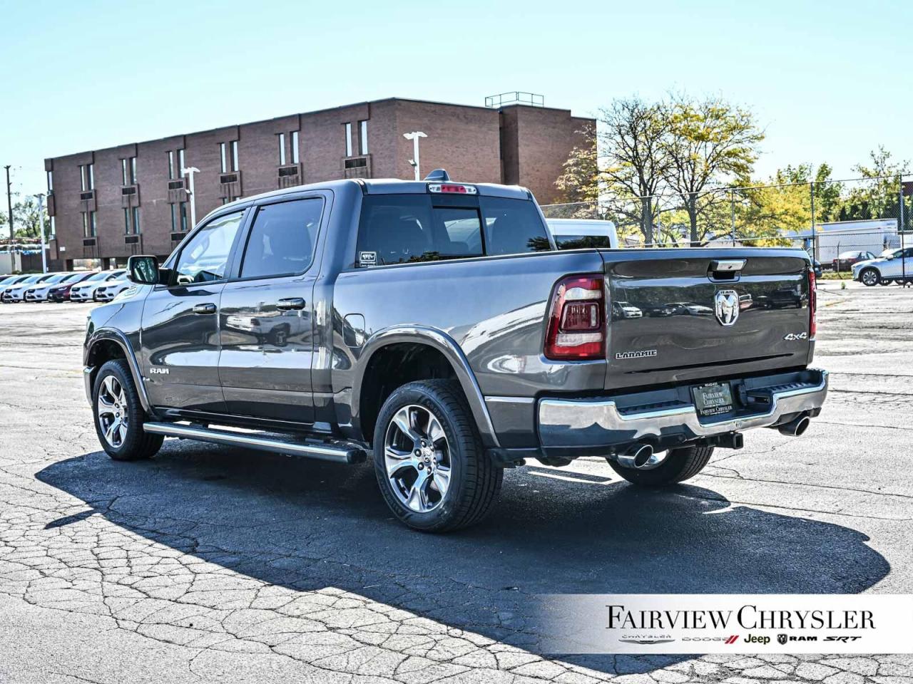 2022 RAM 1500 Laramie 3.92 REAR AXLE   12' SCREEN   CARPLAY   HE Photo
