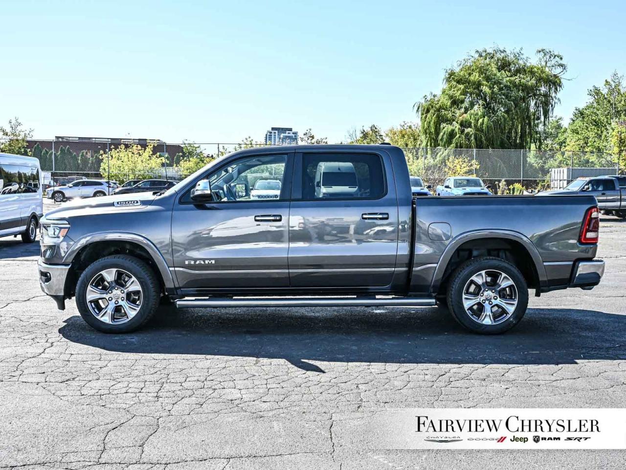 2022 RAM 1500 Laramie 3.92 REAR AXLE   12' SCREEN   CARPLAY   HE Photo2