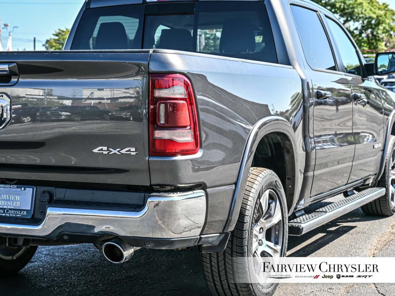 2022 RAM 1500 Laramie 3.92 REAR AXLE   12' SCREEN   CARPLAY   HE Photo