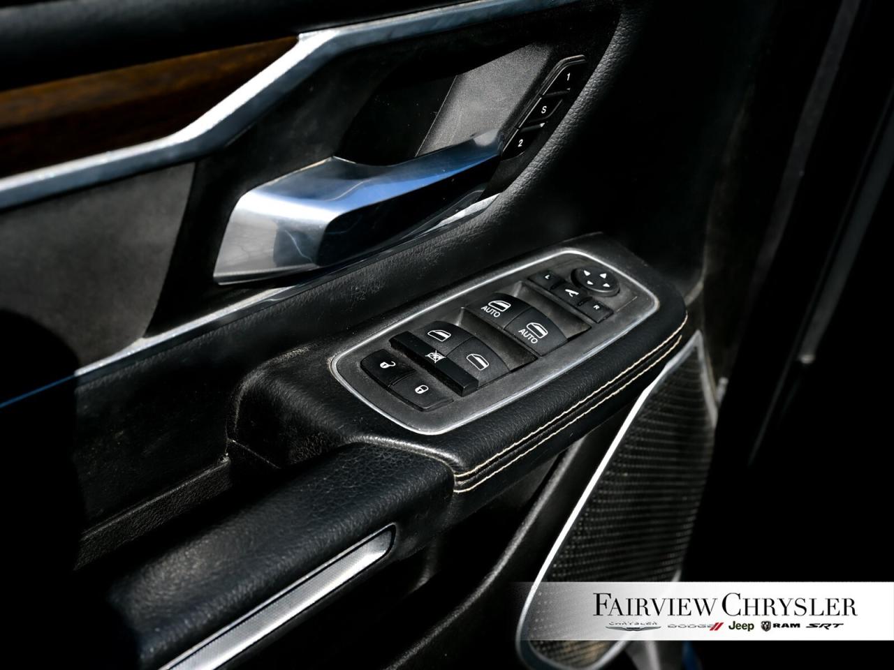 2022 RAM 1500 Laramie 3.92 REAR AXLE   12' SCREEN   CARPLAY   HE Photo