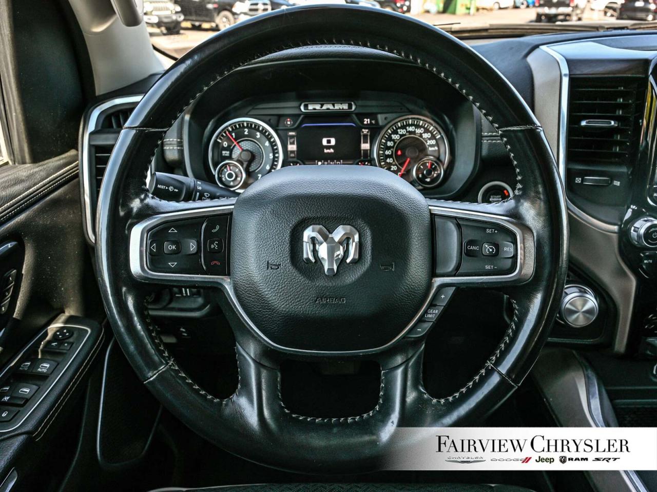 2022 RAM 1500 Laramie 3.92 REAR AXLE   12' SCREEN   CARPLAY   HE Photo