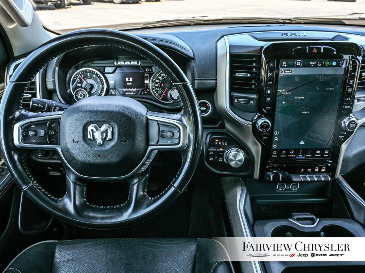 2022 RAM 1500 Laramie 3.92 REAR AXLE   12' SCREEN   CARPLAY   HE Photo