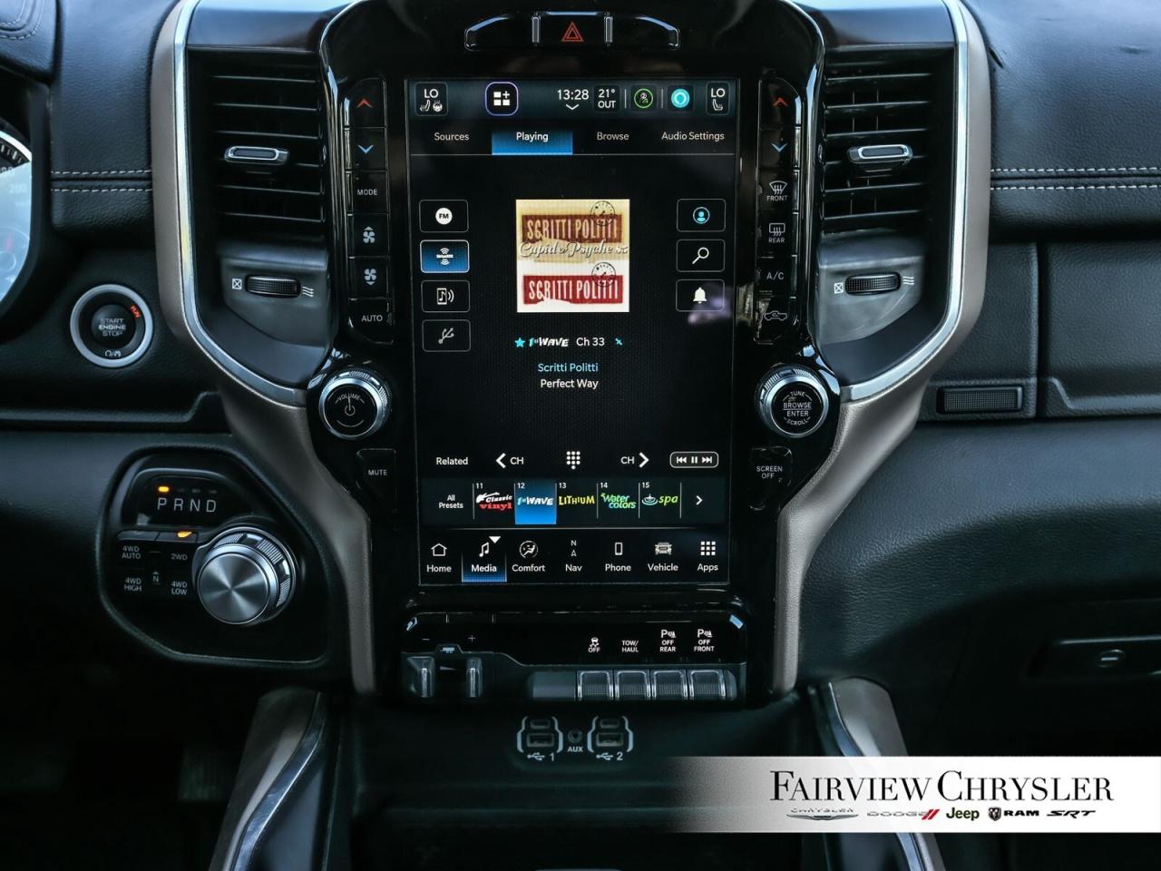 2022 RAM 1500 Laramie 3.92 REAR AXLE   12' SCREEN   CARPLAY   HE Photo