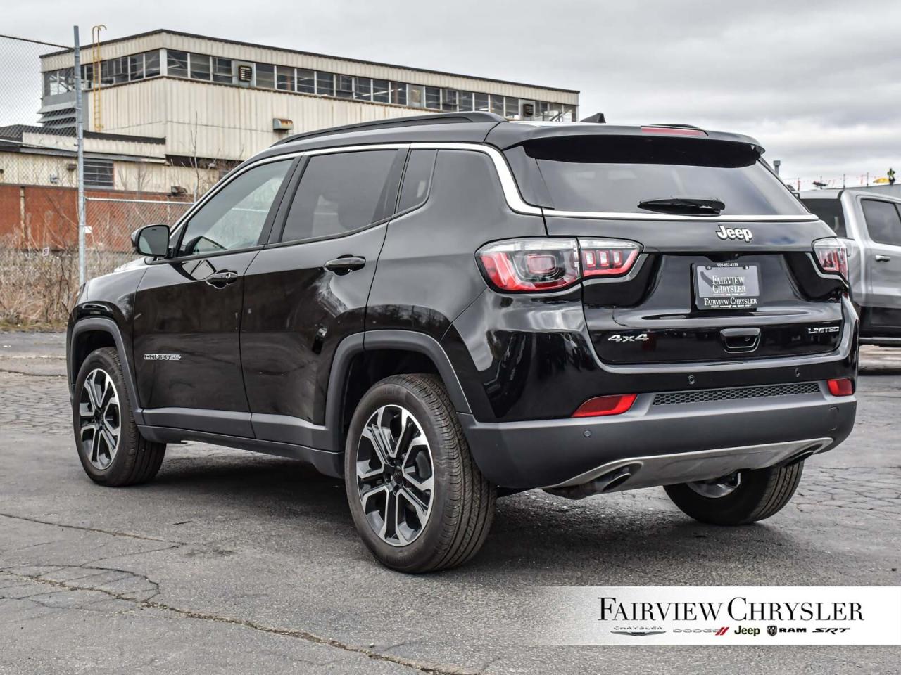 2023 Jeep Compass Limited LEAHTER   AWD   BLIND SPOT   CARPLAY   CLE Photo