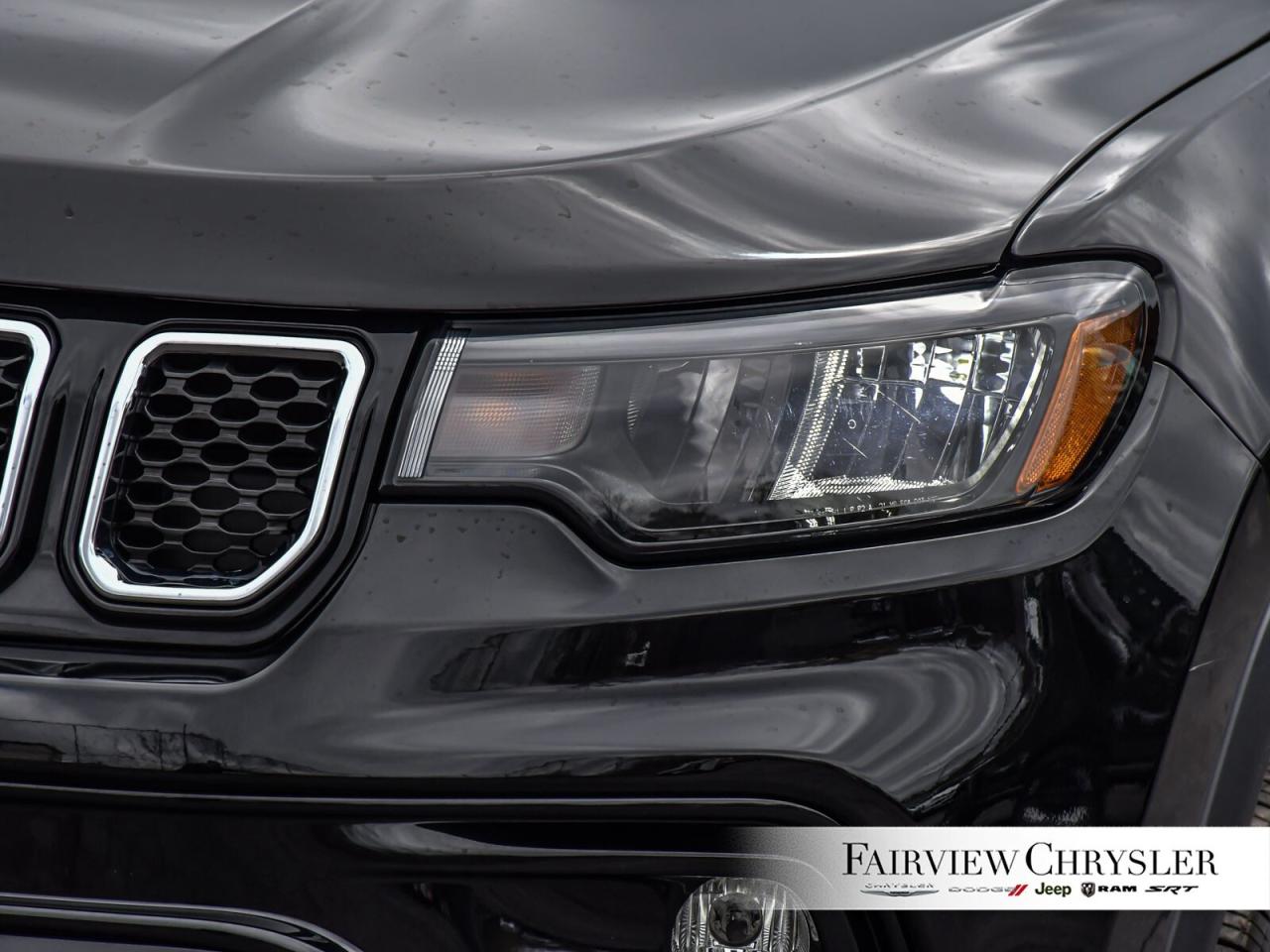 2023 Jeep Compass Limited LEAHTER   AWD   BLIND SPOT   CARPLAY   CLE Photo