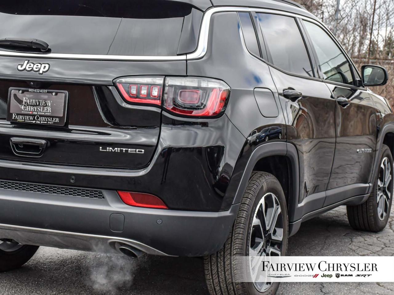 2023 Jeep Compass Limited LEAHTER   AWD   BLIND SPOT   CARPLAY   CLE Photo