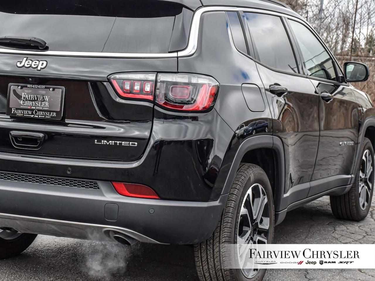 2023 Jeep Compass Limited LEAHTER   AWD   BLIND SPOT   CARPLAY   CLE Photo