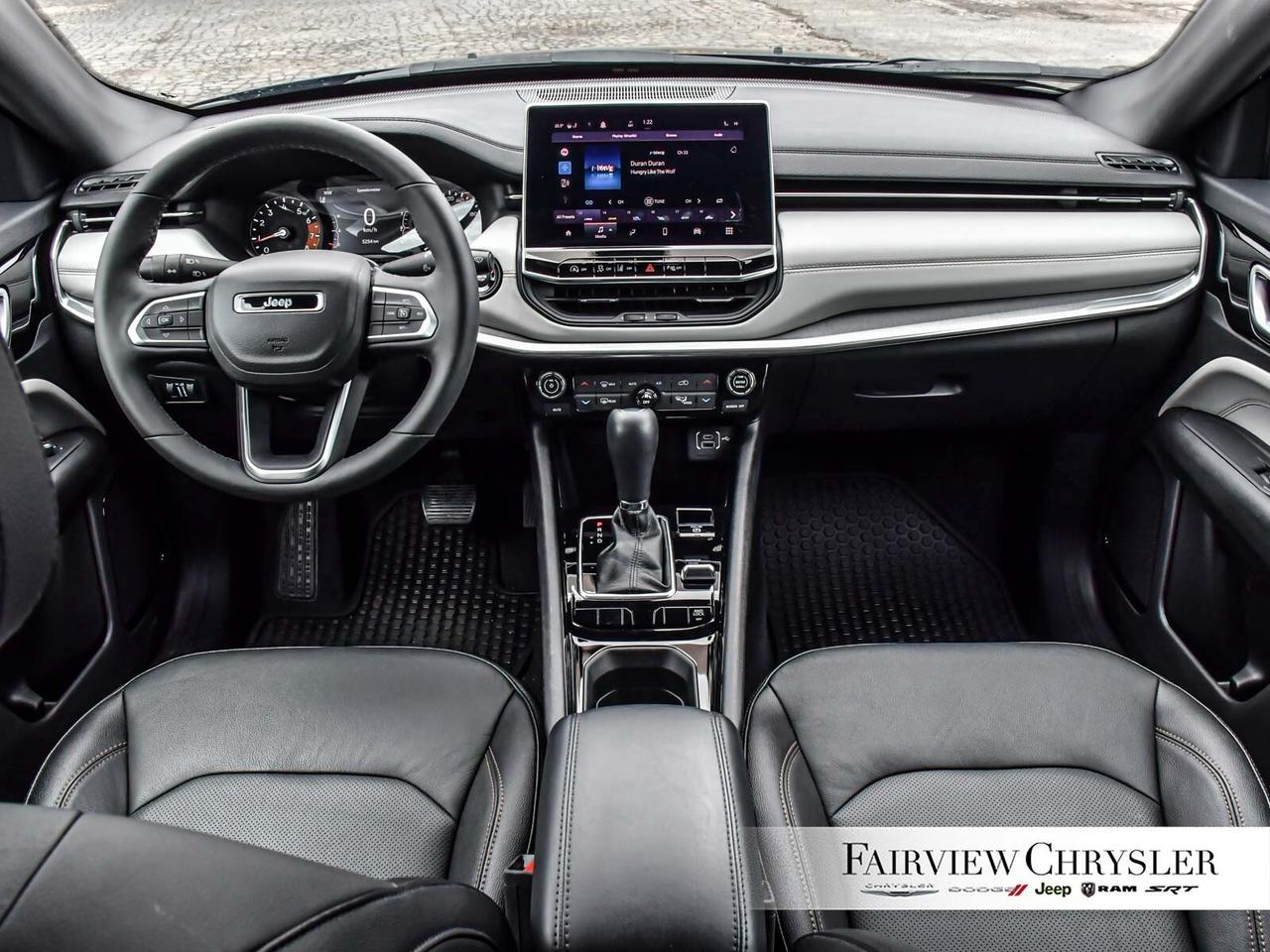 2023 Jeep Compass Limited LEAHTER   AWD   BLIND SPOT   CARPLAY   CLE Photo