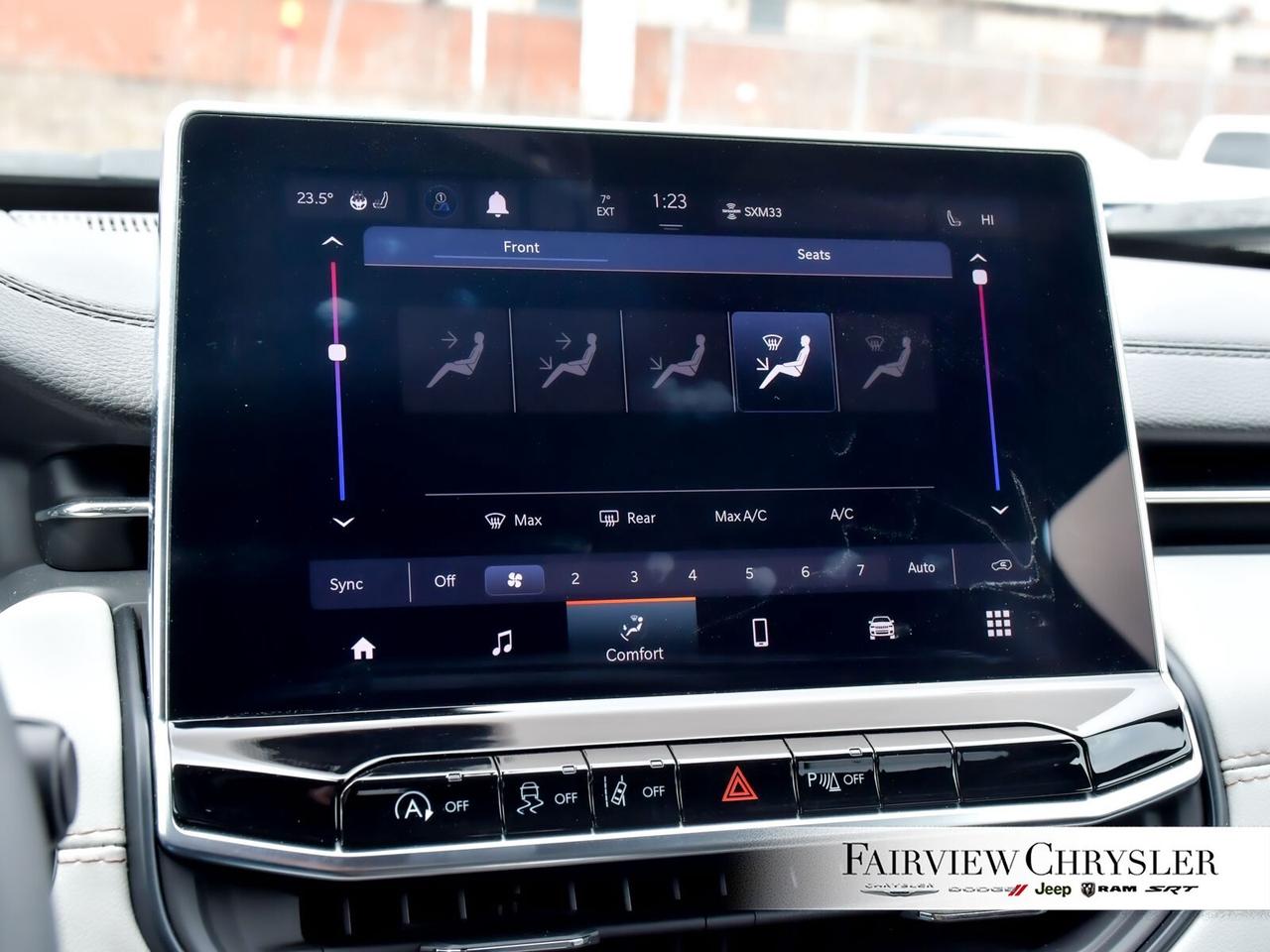 2023 Jeep Compass Limited LEAHTER   AWD   BLIND SPOT   CARPLAY   CLE Photo