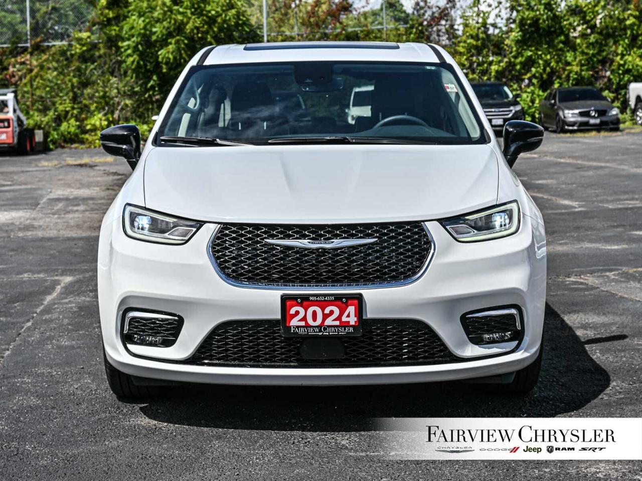 2024 Chrysler Pacifica Limited PANO ROOF   DVD PLAYER   TRAILER TOW   HAR Photo