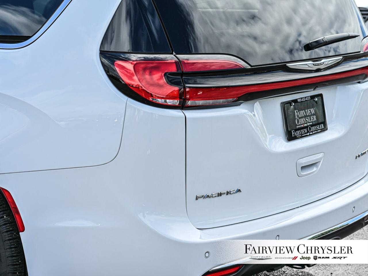 2024 Chrysler Pacifica Limited PANO ROOF   DVD PLAYER   TRAILER TOW   HAR Photo