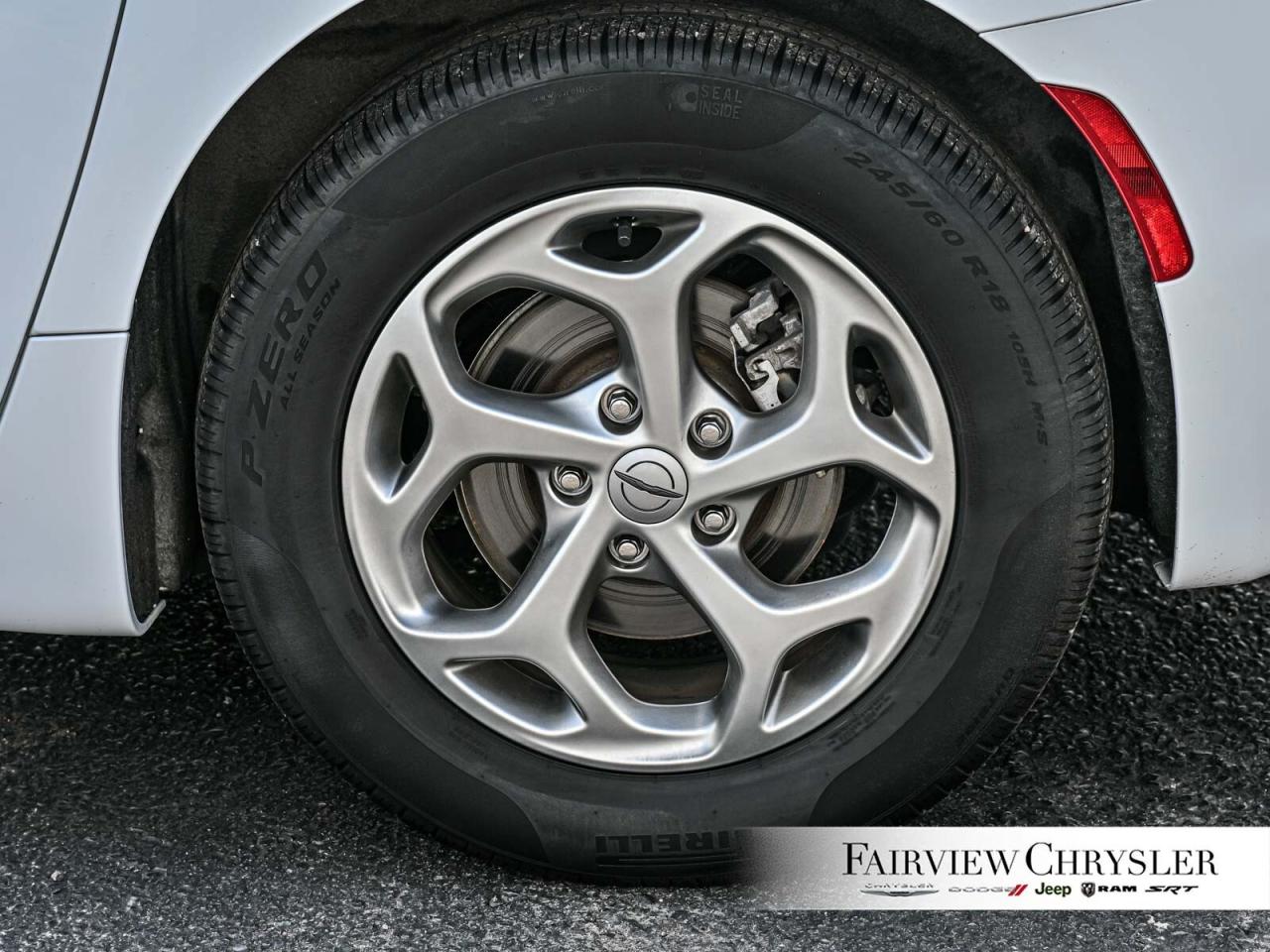 2024 Chrysler Pacifica Limited PANO ROOF   DVD PLAYER   TRAILER TOW   HAR Photo