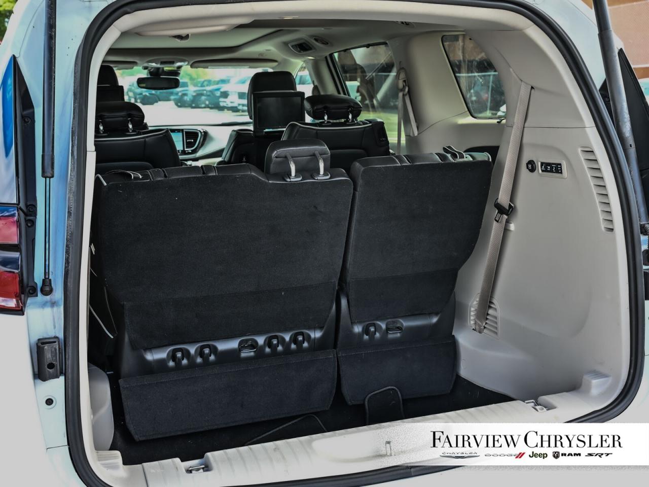 2024 Chrysler Pacifica Limited PANO ROOF   DVD PLAYER   TRAILER TOW   HAR Photo