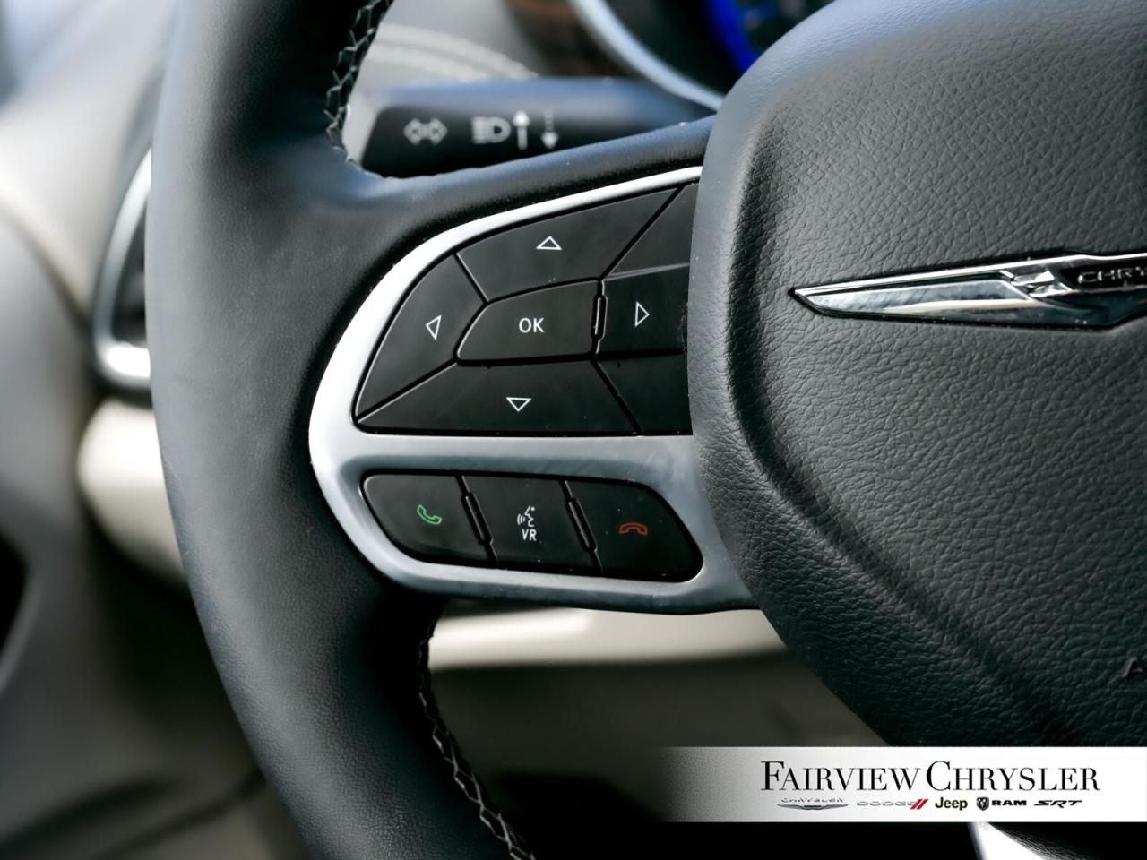 2024 Chrysler Pacifica Limited PANO ROOF   DVD PLAYER   TRAILER TOW   HAR Photo