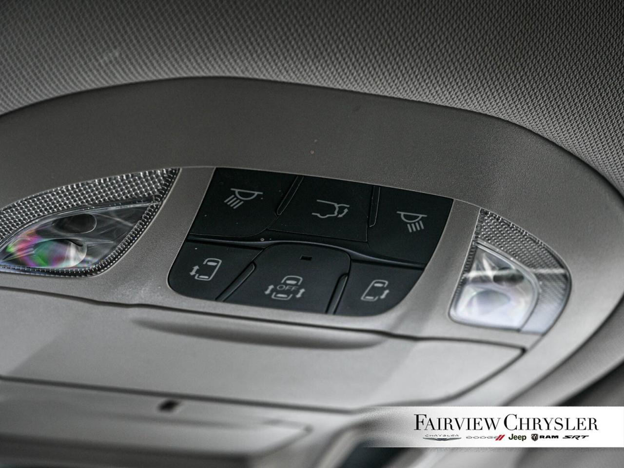 2024 Chrysler Pacifica Limited PANO ROOF   DVD PLAYER   TRAILER TOW   HAR Photo