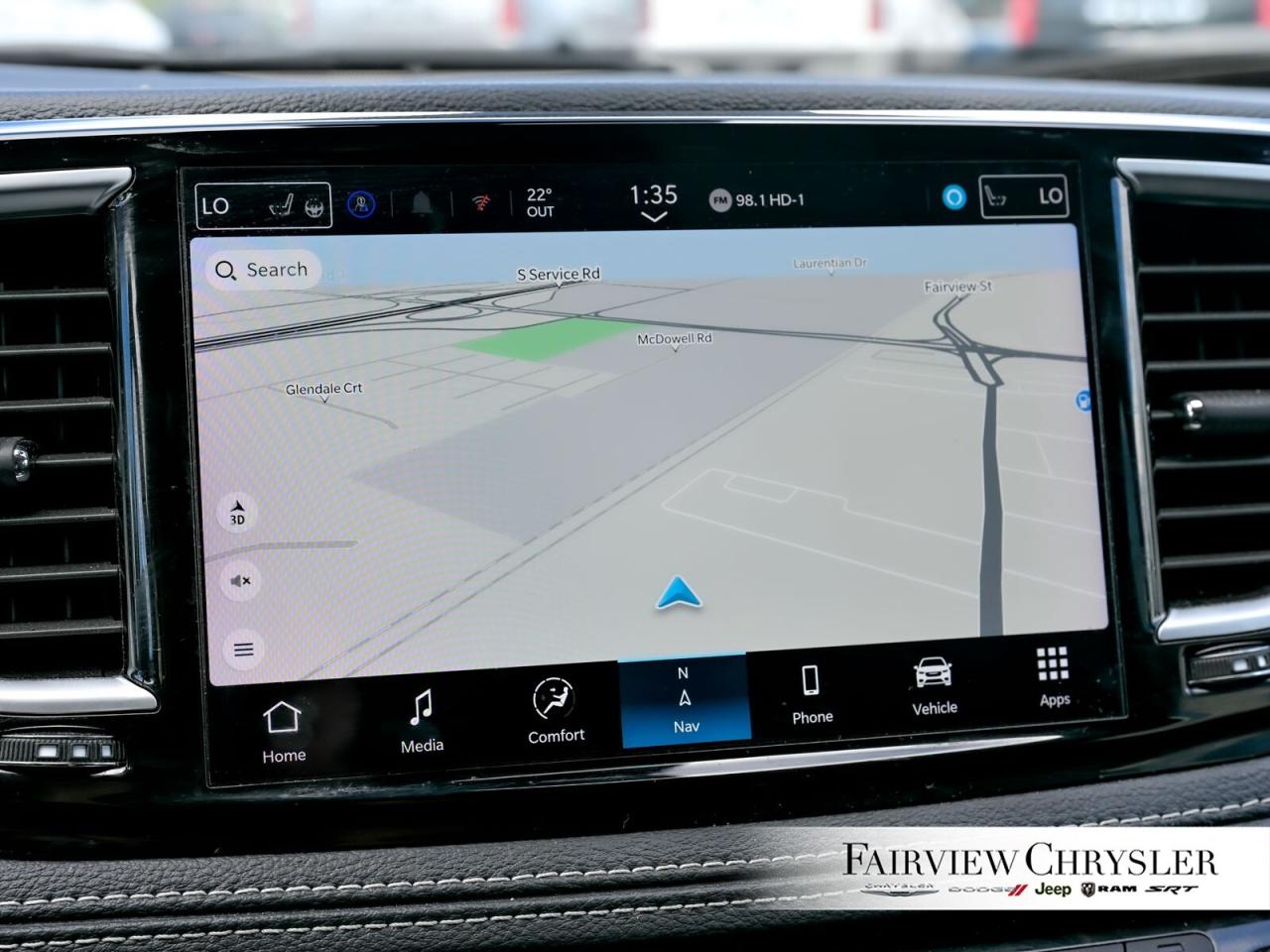 2024 Chrysler Pacifica Limited PANO ROOF   DVD PLAYER   TRAILER TOW   HAR Photo