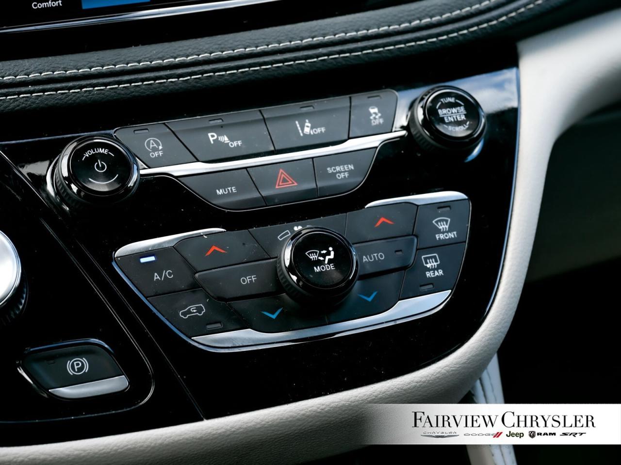 2024 Chrysler Pacifica Limited PANO ROOF   DVD PLAYER   TRAILER TOW   HAR Photo