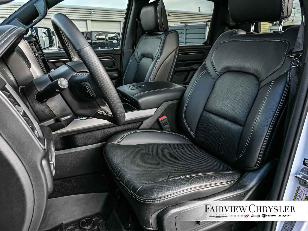 2025 RAM 1500 Sport PANORAMIC ROOF   LEATHER   NAV   3.92 REAR A Photo