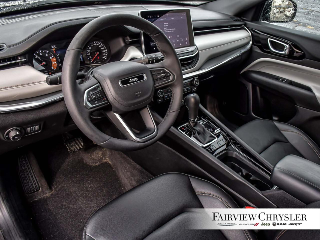 2024 Jeep Compass Limited LIMITED   BLIND SPOT   CLEAN CARFAX   POWE Photo