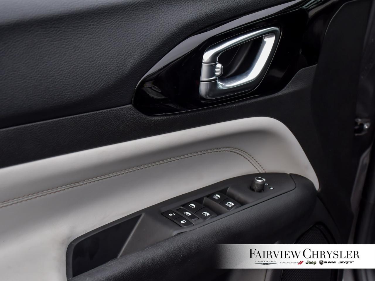 2024 Jeep Compass Limited LIMITED   BLIND SPOT   CLEAN CARFAX   POWE Photo