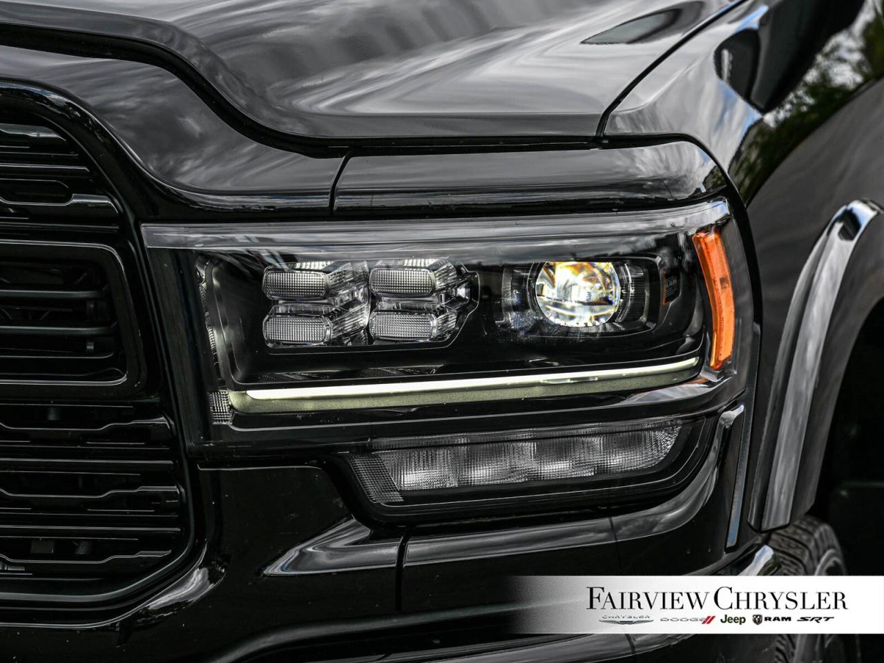 2024 RAM 3500 Limited   SUNROOF   DUALLY   AISIN TRANSMISSON   R Photo