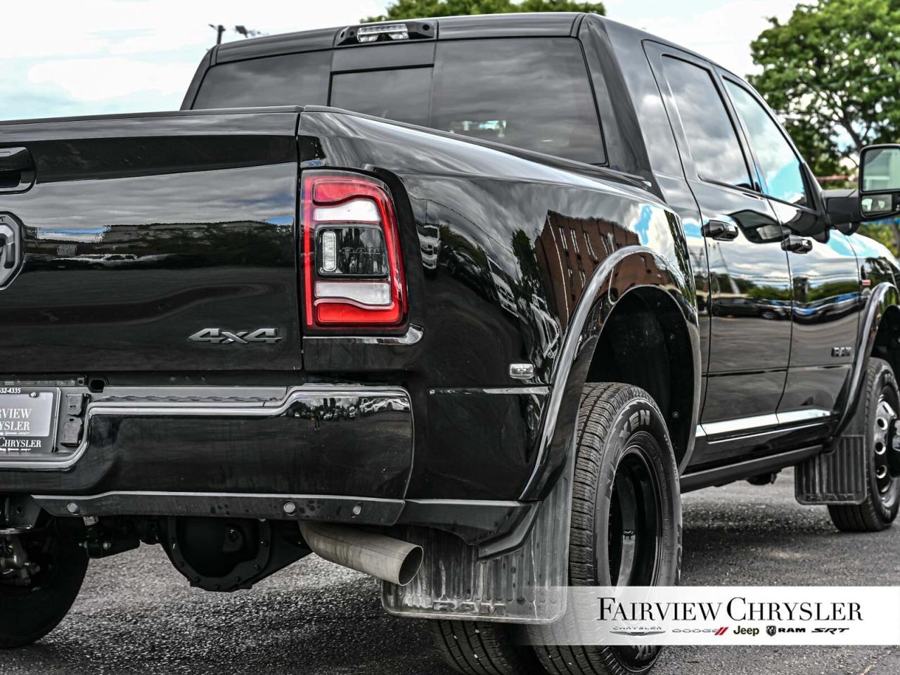 2024 RAM 3500 Limited   SUNROOF   DUALLY   AISIN TRANSMISSON   R Photo