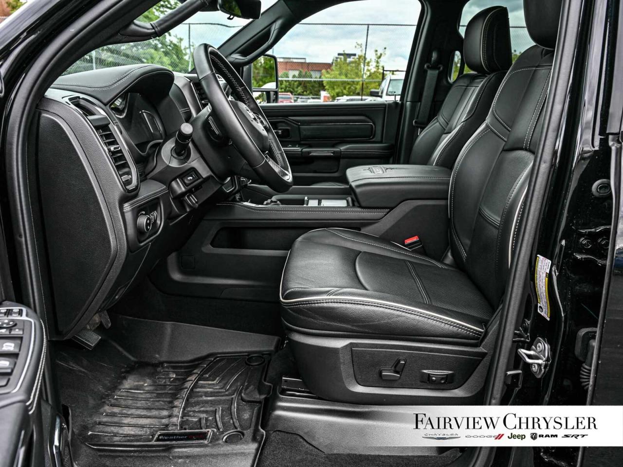 2024 RAM 3500 Limited   SUNROOF   DUALLY   AISIN TRANSMISSON   R Photo