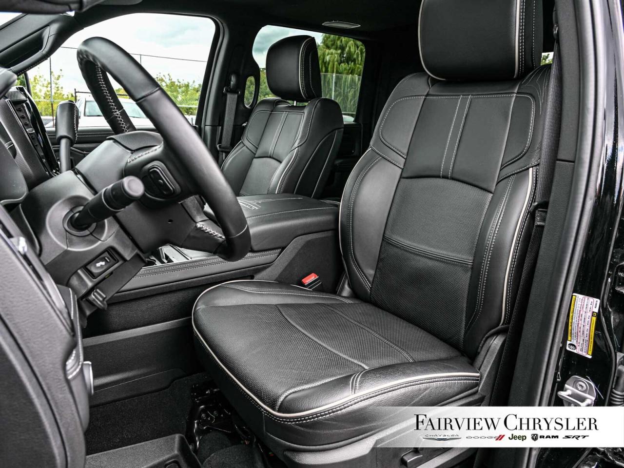 2024 RAM 3500 Limited   SUNROOF   DUALLY   AISIN TRANSMISSON   R Photo