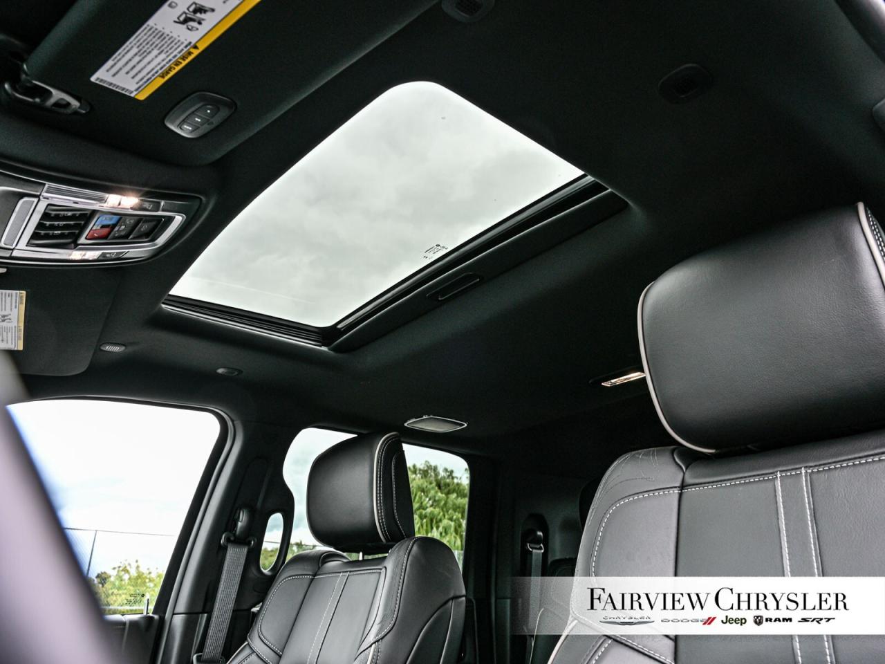 2024 RAM 3500 Limited   SUNROOF   DUALLY   AISIN TRANSMISSON   R Photo