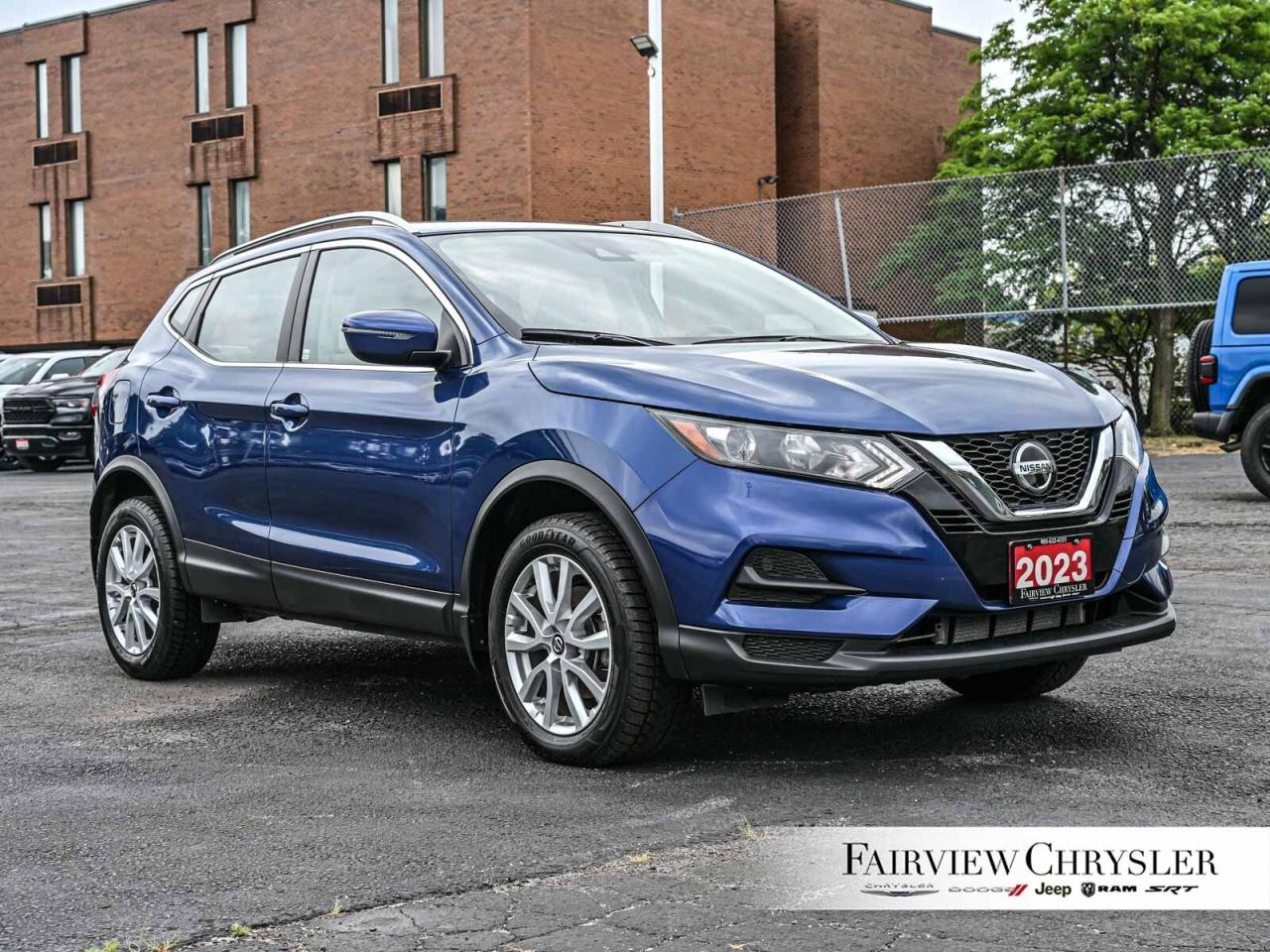 2023 Nissan Qashqai SV CARPLAY   HEATED SEATS   REMOTE START   BLIND S Photo