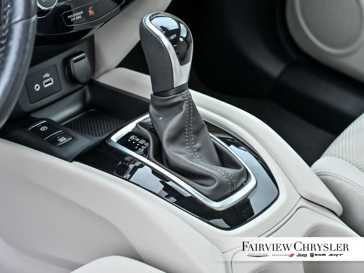 2023 Nissan Qashqai SV CARPLAY   HEATED SEATS   REMOTE START   BLIND S Photo