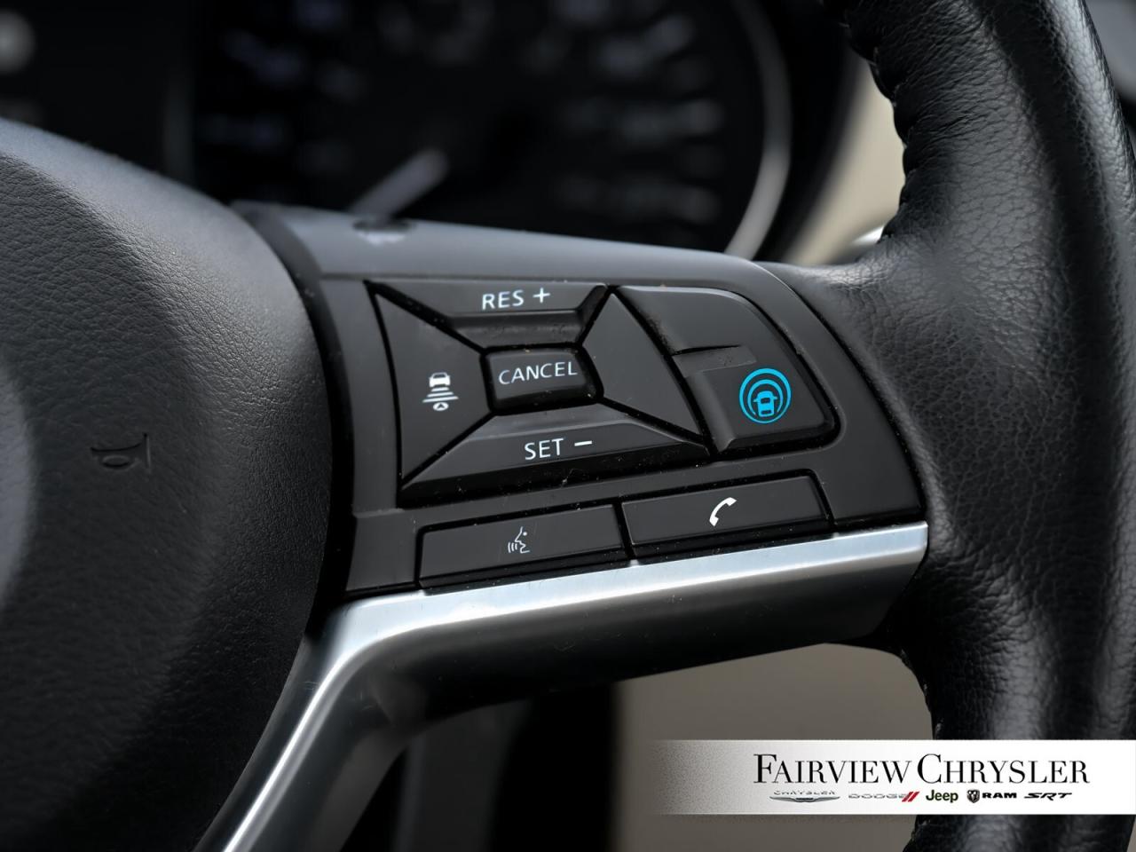 2023 Nissan Qashqai SV CARPLAY   HEATED SEATS   REMOTE START   BLIND S Photo