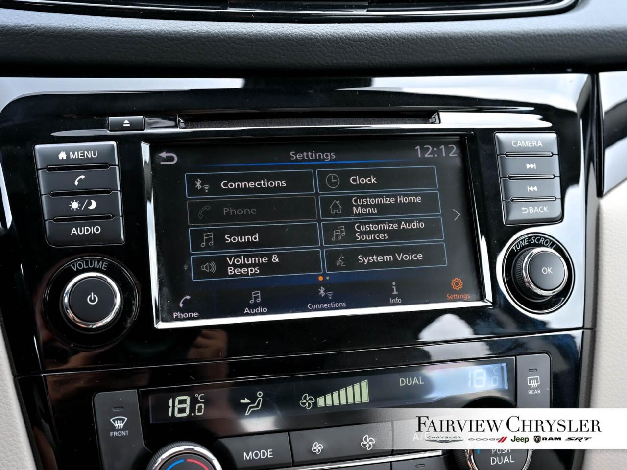 2023 Nissan Qashqai SV CARPLAY   HEATED SEATS   REMOTE START   BLIND S Photo