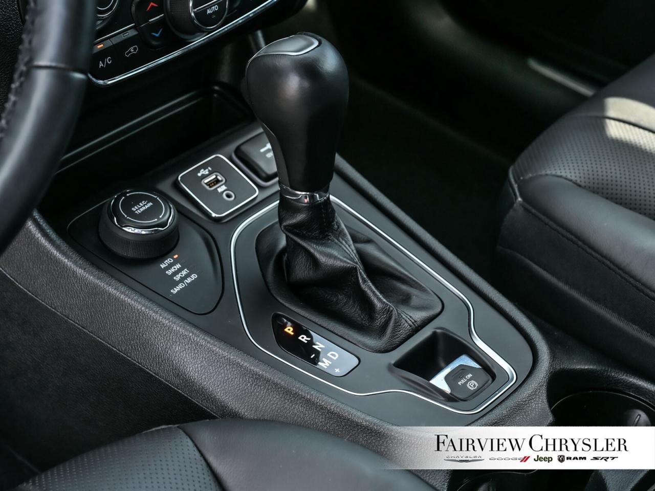 2021 Jeep Cherokee Limited HIGH ALTITUDE   BLIND SPOT   CARPLAY Photo