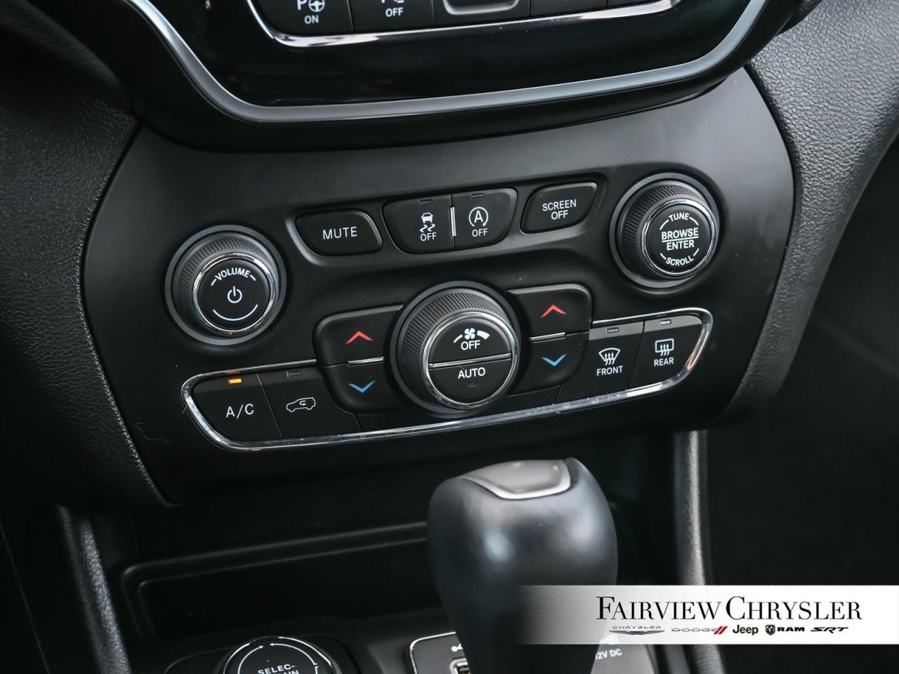 2021 Jeep Cherokee Limited HIGH ALTITUDE   BLIND SPOT   CARPLAY Photo