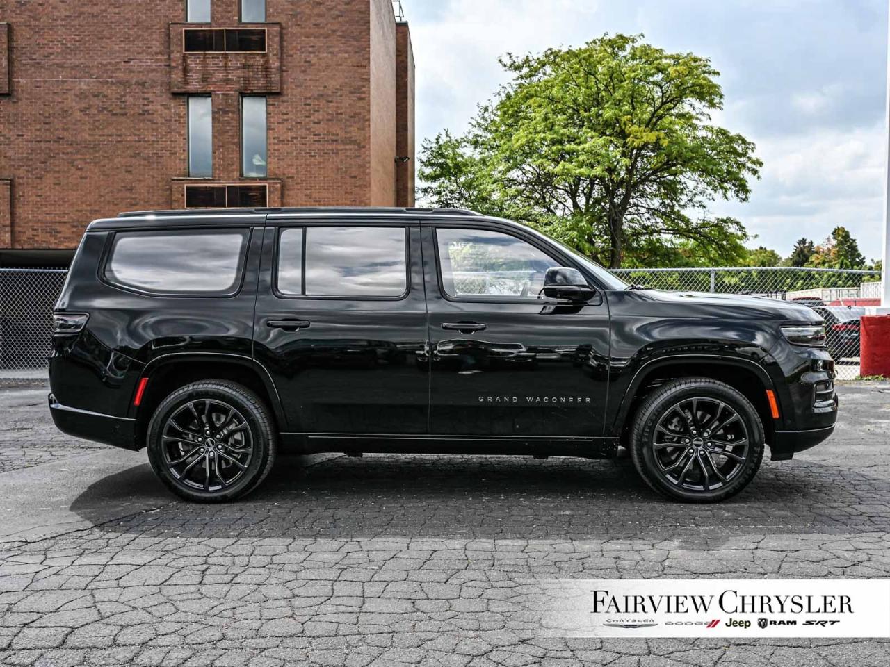 2022 Jeep Grand Wagoneer Series II OBSIDIAN   6.4L HEMI   NIGHT VISION   HE Photo