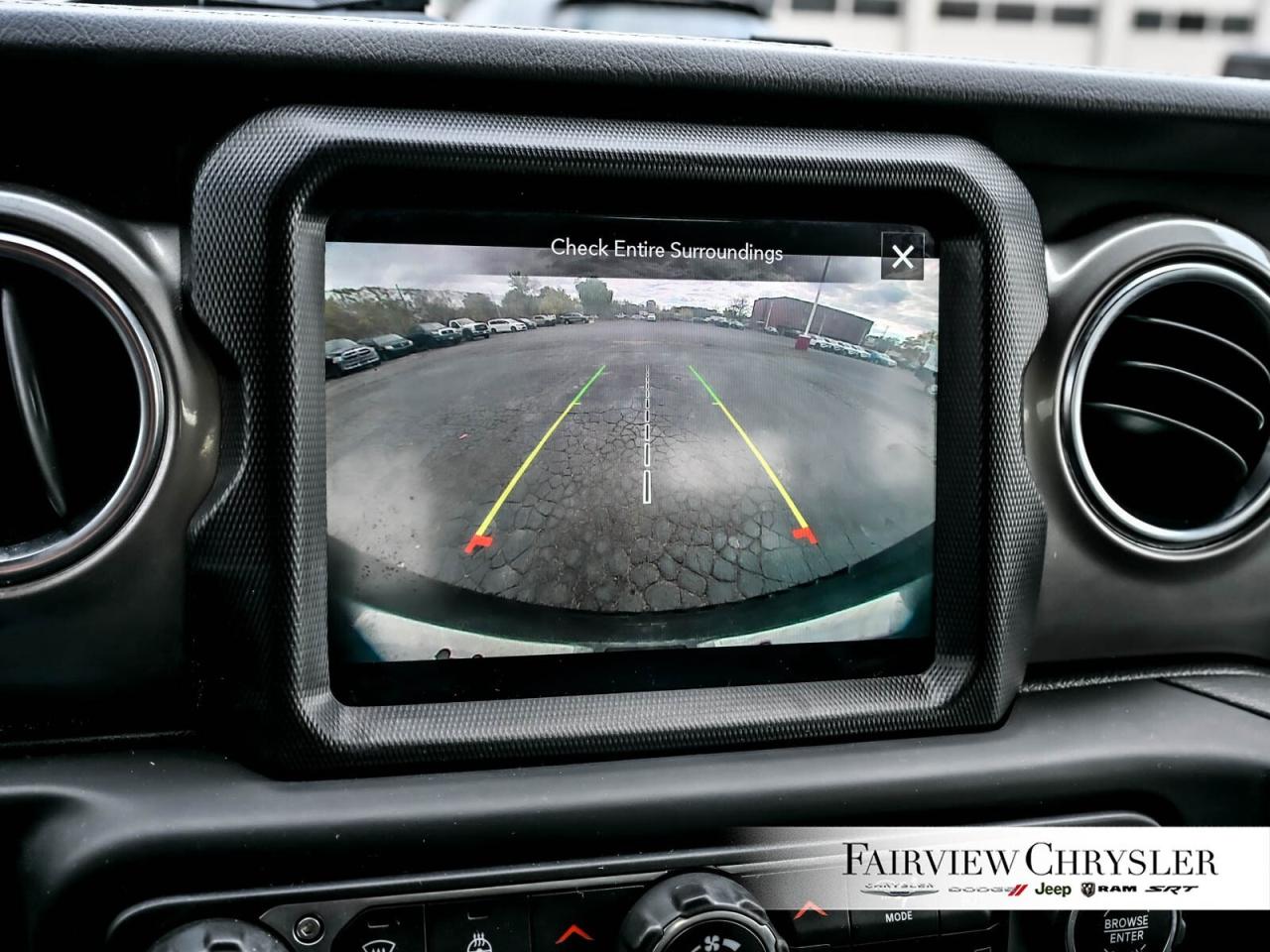 2020 Jeep WRANGLER UNLIMITED Sahara SKY TOP   HEATED SEATS   HEATED STEERING WH Photo