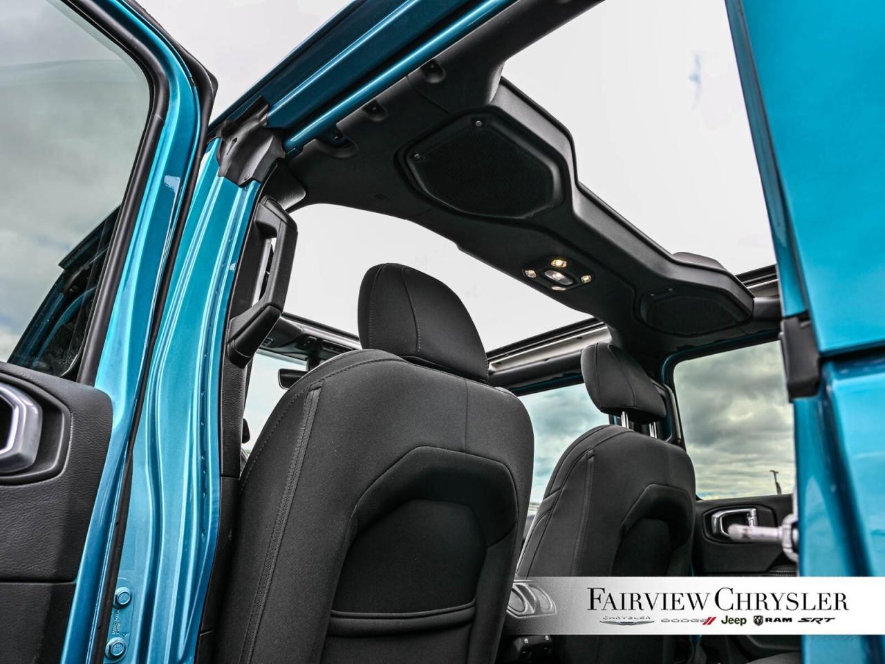 2020 Jeep WRANGLER UNLIMITED Sahara SKY TOP   HEATED SEATS   HEATED STEERING WH Photo