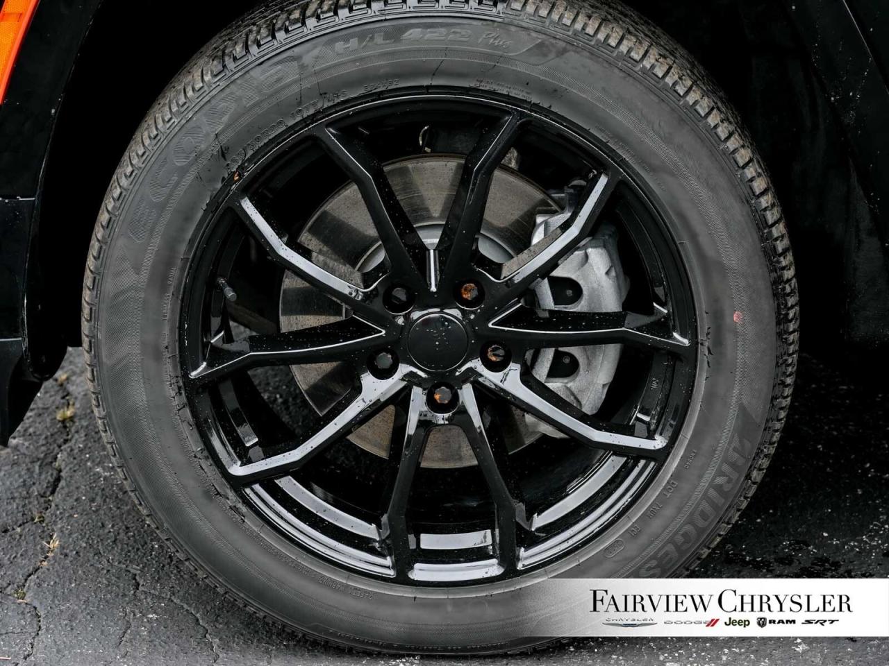 2022 Jeep Grand Cherokee 4xe Overland PANO ROOF   BLIND SPOT   CARPLAY   HEATED Photo